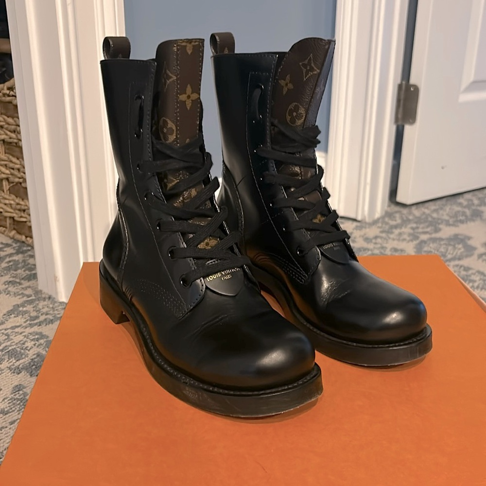 Louis Vuitton Metropolis Flat Ranger Boots 1A7WI4
